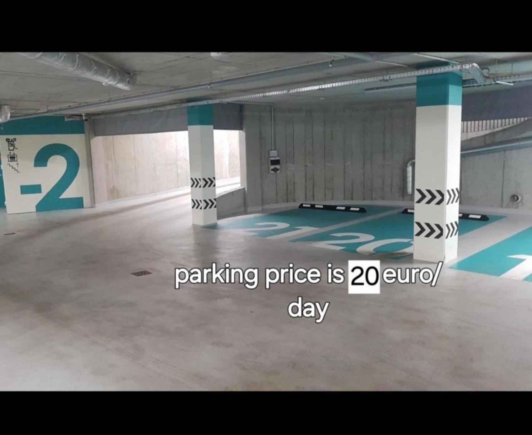 Happy Inn Classical Style, Self Check-In, Parking In The Underground Garage Vilnius Exterior photo